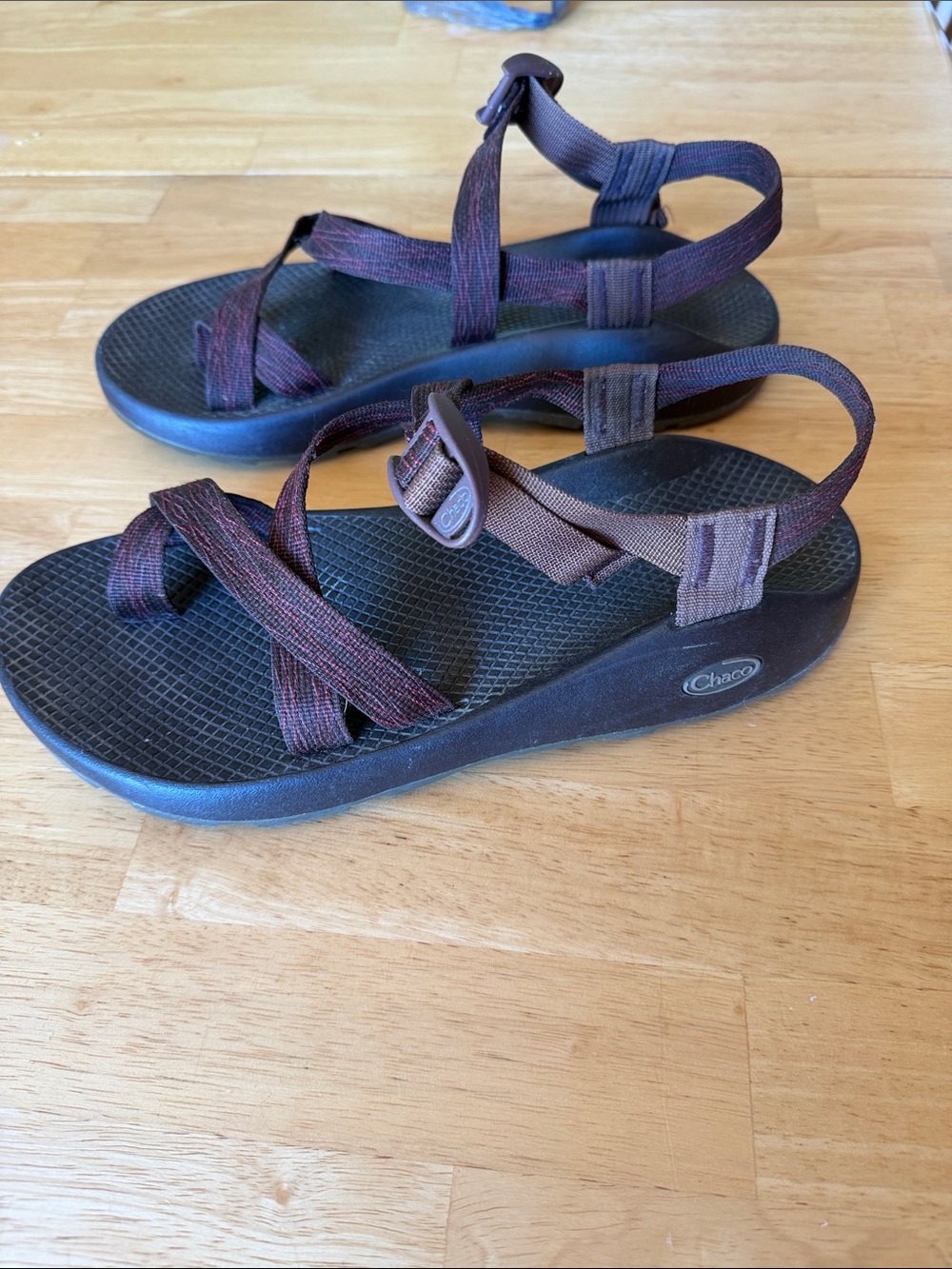 Chaco men’s Sandal - Brown Straps with Black Footbed